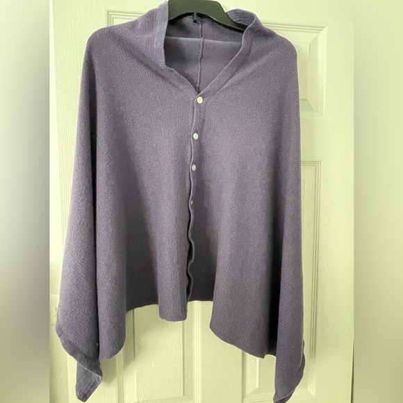 J. Jill Lavender Two Way Button-Accent Lightweight Poncho - Picture 4 of 6